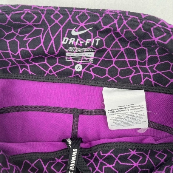 NIKE Womens Dri-Fit Running Training Capri Pant Black/Purple Starglass sz: Small - Picture 7 of 8